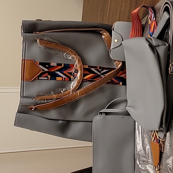 4 piece handbag set 4 piece handbag set 4 piece handbag set 4 piece handbag set - Picture 3 of 17